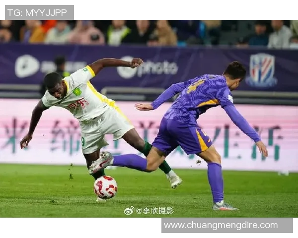 北京国安迎战泰国球队展现中国足球的实力与魅力